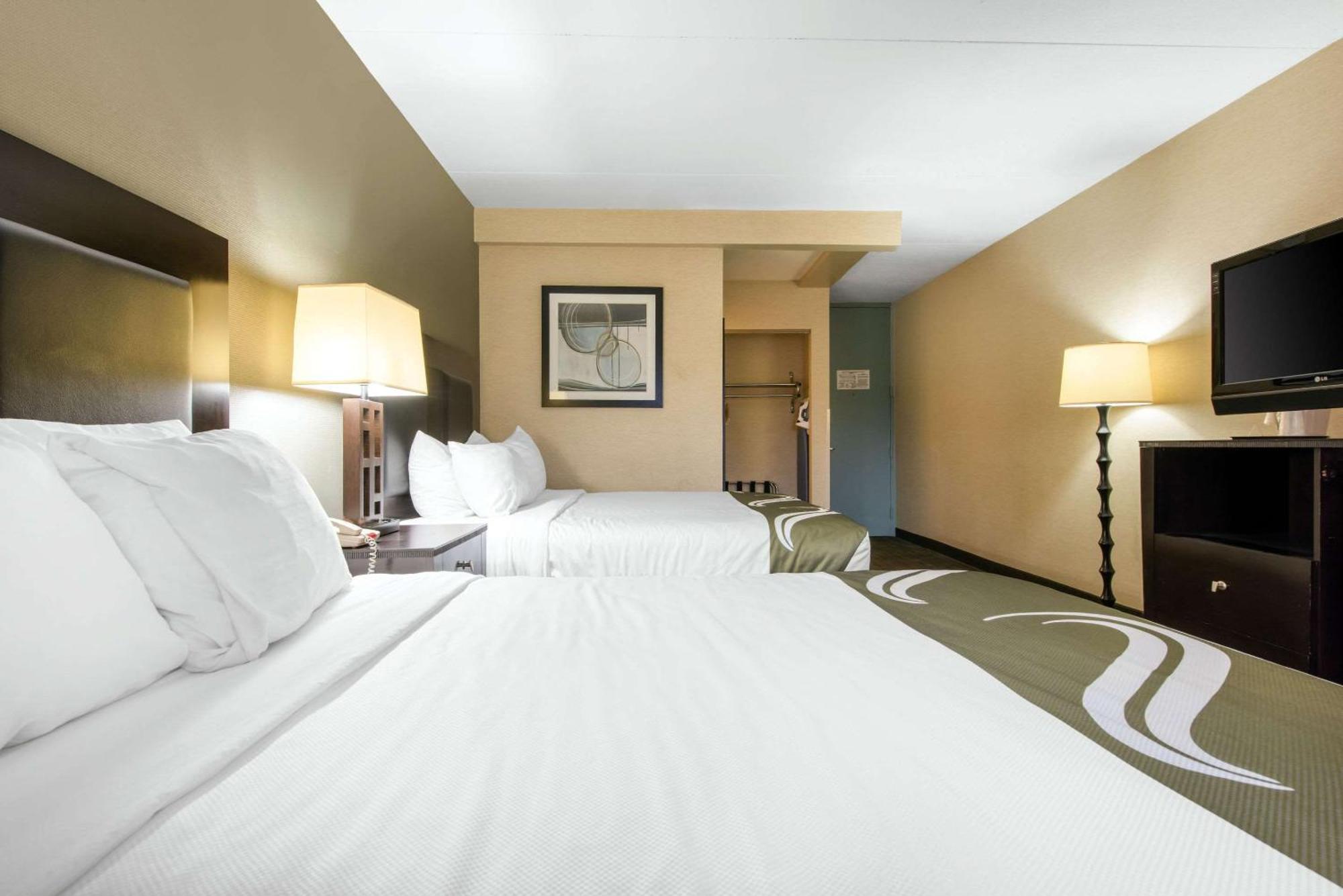 Quality Inn & Suites Charleston - Civic Center Eksteriør bilde