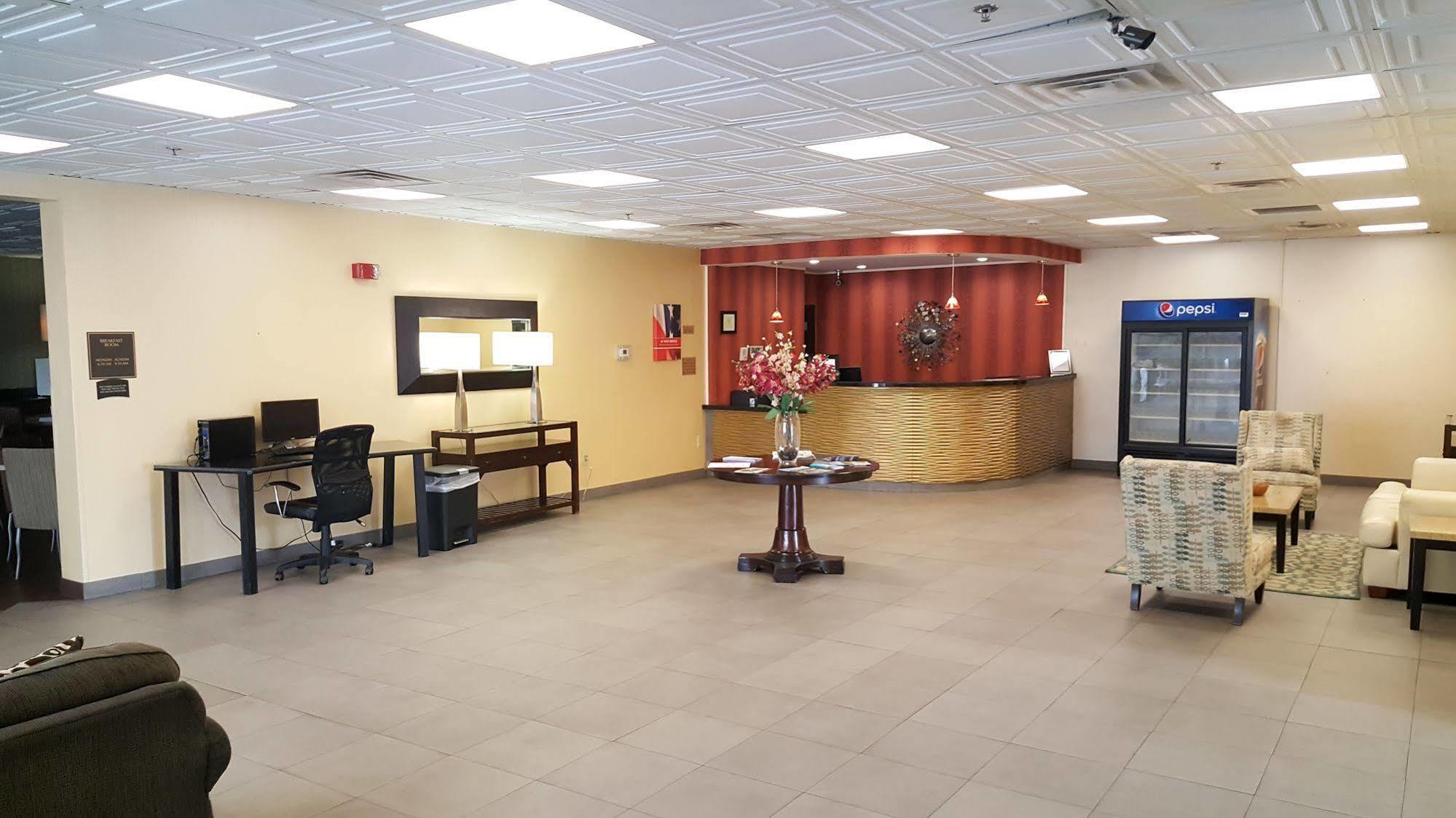 Quality Inn & Suites Charleston - Civic Center Eksteriør bilde