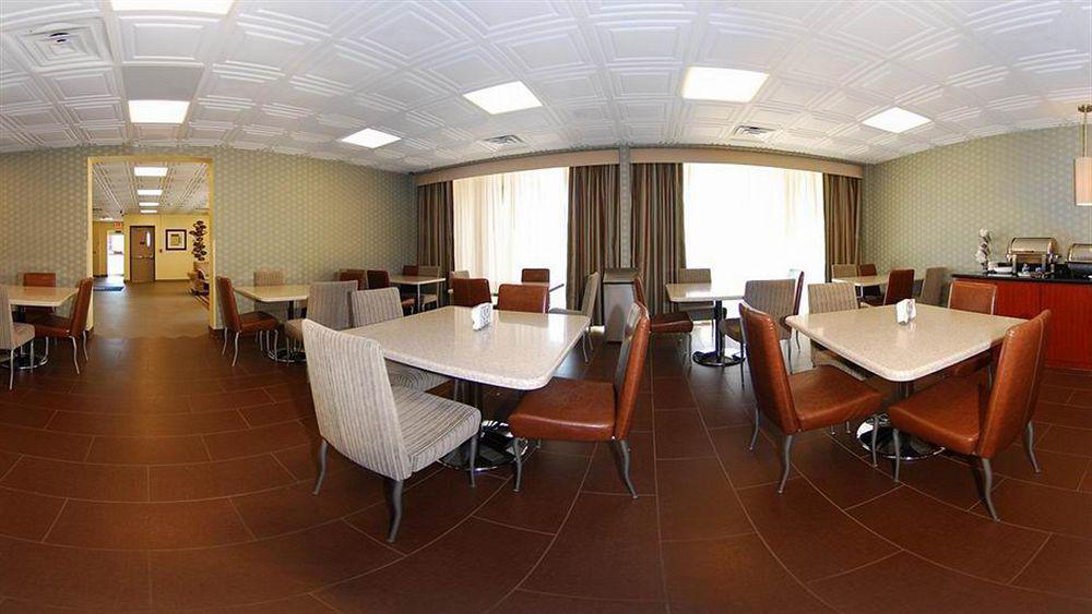 Quality Inn & Suites Charleston - Civic Center Eksteriør bilde