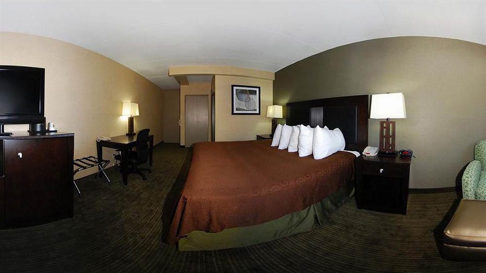 Quality Inn & Suites Charleston - Civic Center Eksteriør bilde