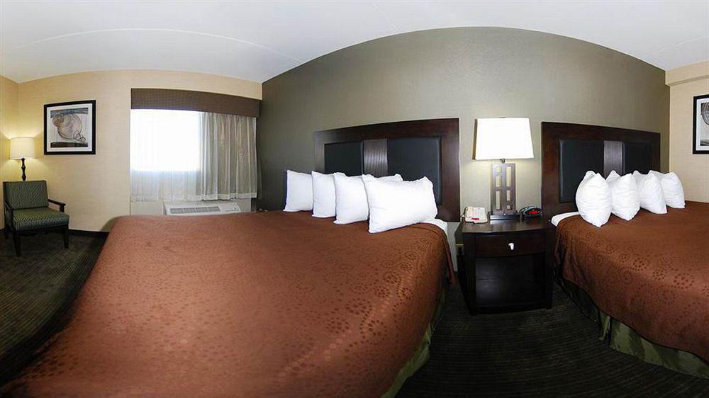 Quality Inn & Suites Charleston - Civic Center Eksteriør bilde